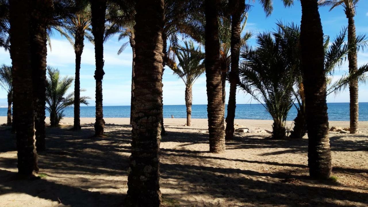 Las Plumas Beach 托雷莫利诺斯 外观 照片